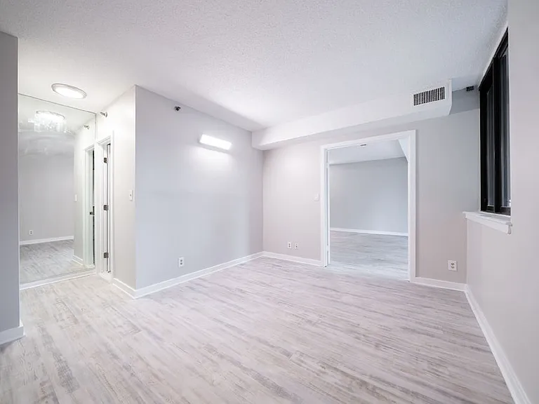 5505 Seminary Rd #103N — Photo 18