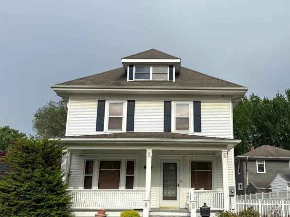 1323 S Pennsylvania Ave, Mason City, IA 50401