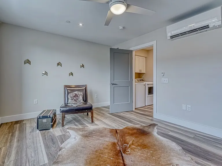 323 Taughannock Blvd — Photo 23