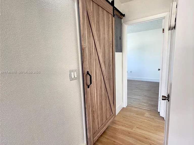 7672 Plantation Blvd — Photo 12