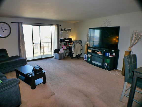 5th image of 3900 W 95th St APT 300