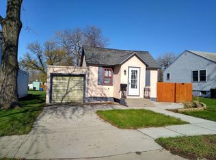 712 2nd Ave SW, Jamestown, ND 58401