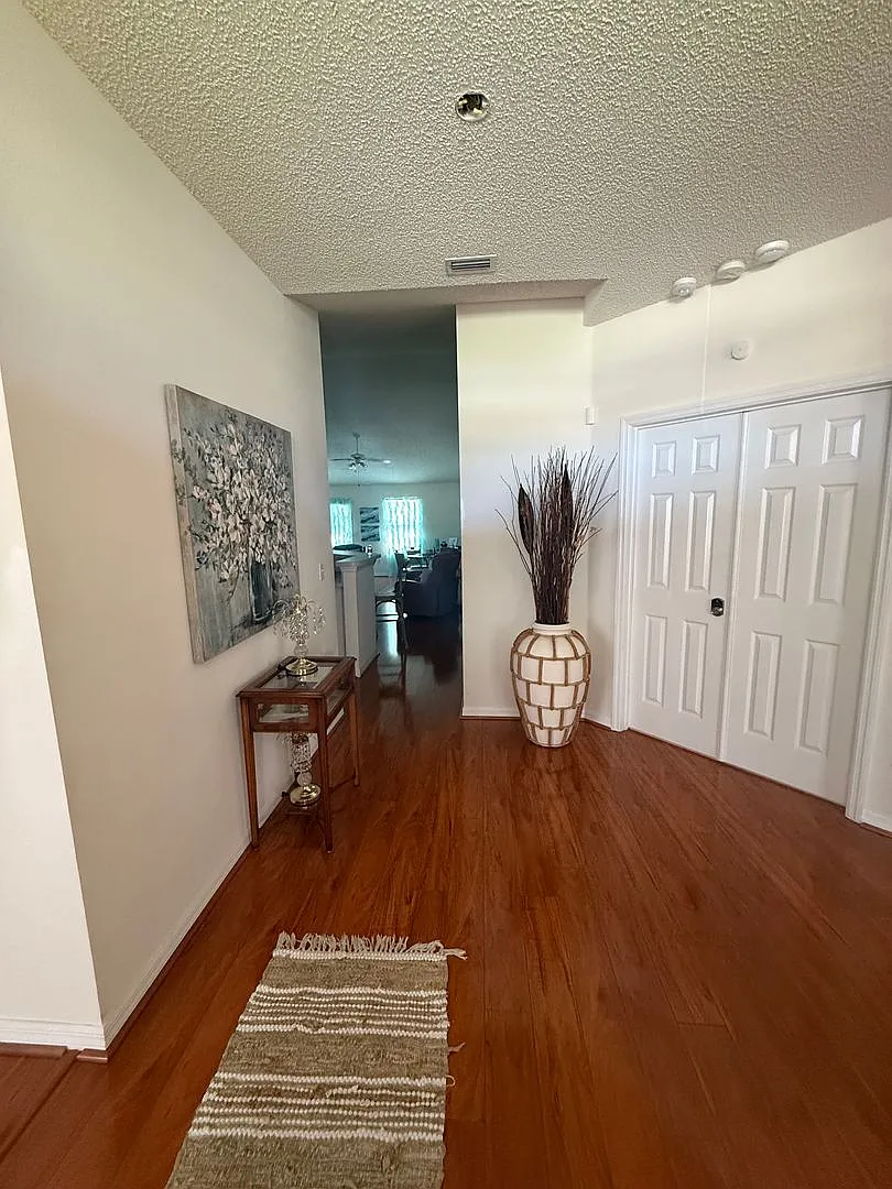 Spacious 4/3 Home in Indian Trails. — Photo 3