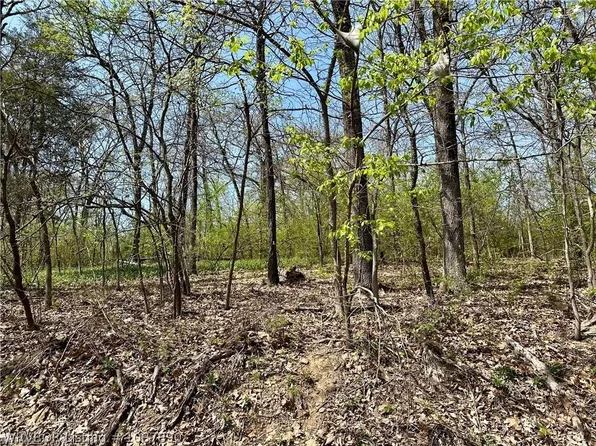 7 Berry Hill Rd, Fort Smith, AR 72903