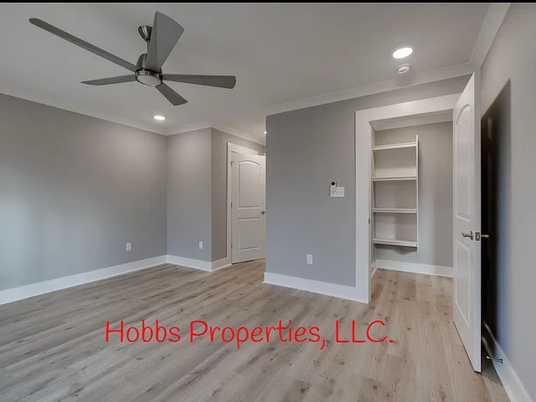 209 N Griffin St — Photo 7