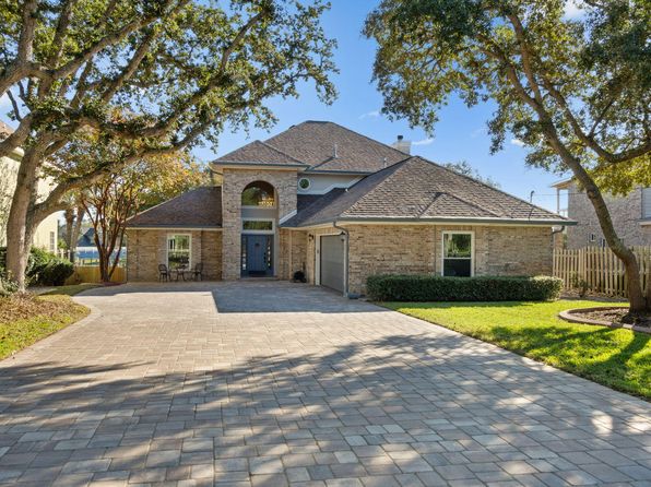 59 Lakeshore Dr, Shalimar, FL 32579