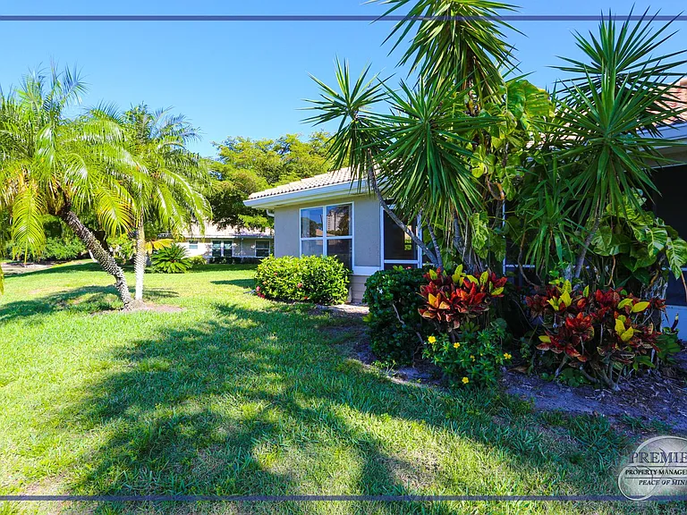 402 Emerald Bay Cir #E7 — Photo 51