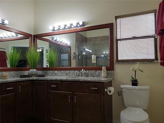 4th image of 2811 Conyers Ct