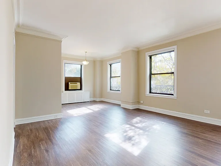 Dining/Living room