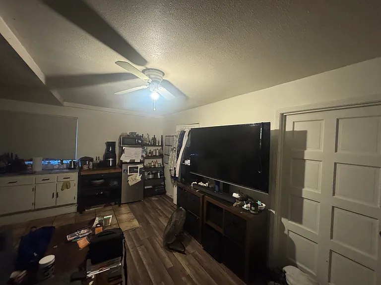 2961 Tobin Dr — Photo 8