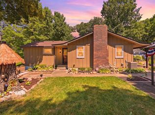 175 Tonka Bay Rd, Tonka Bay, MN 55331