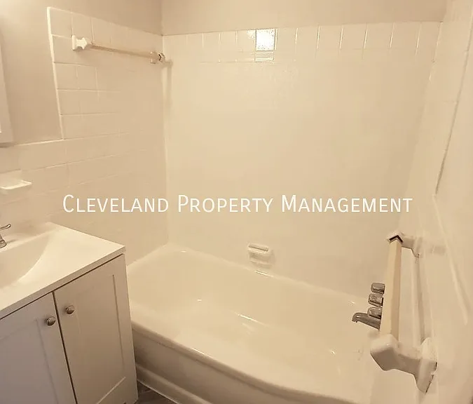 15991 Nelacrest Rd #205-2 — Photo 5