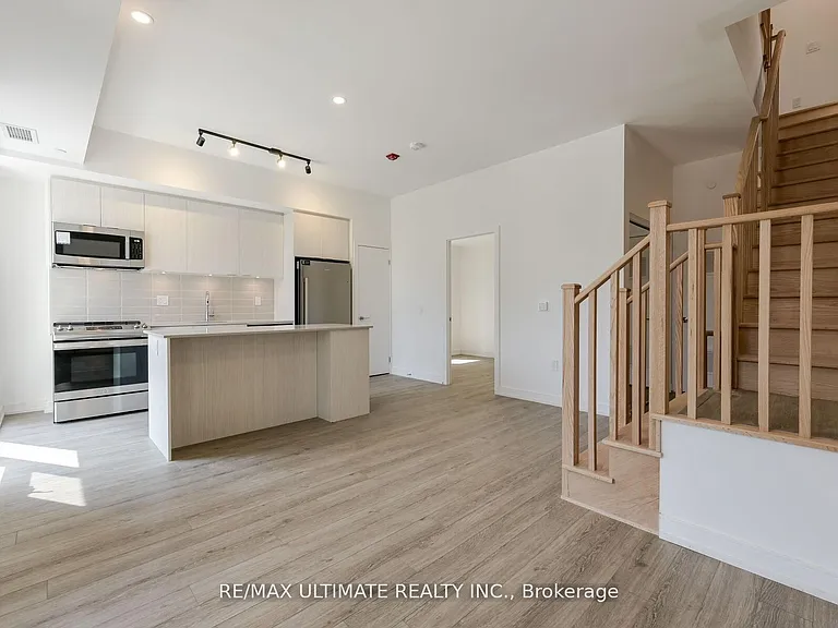 172 Clonmore Dr #3 — Photo 7