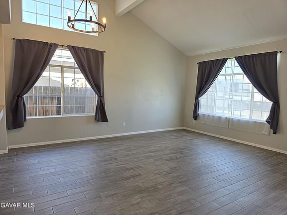 3rd image of 3330 Garnet Ave