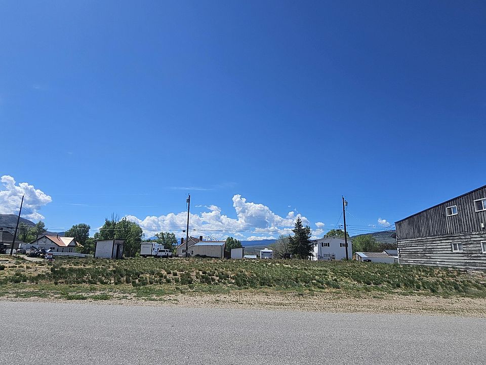 2nd image of 210 GRAND Avenue