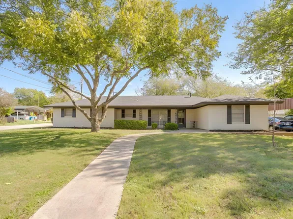 412 N Cummings Dr, Alvarado, TX 76009