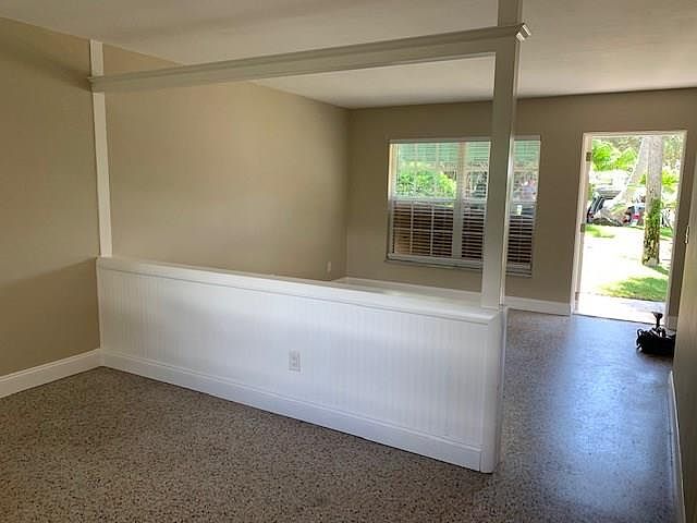 2nd image of 835 Bougainvillea Ln APT 1