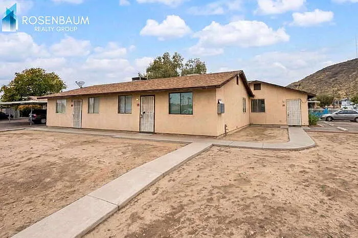 1702 W Shangri La Rd #1 — Photo 2