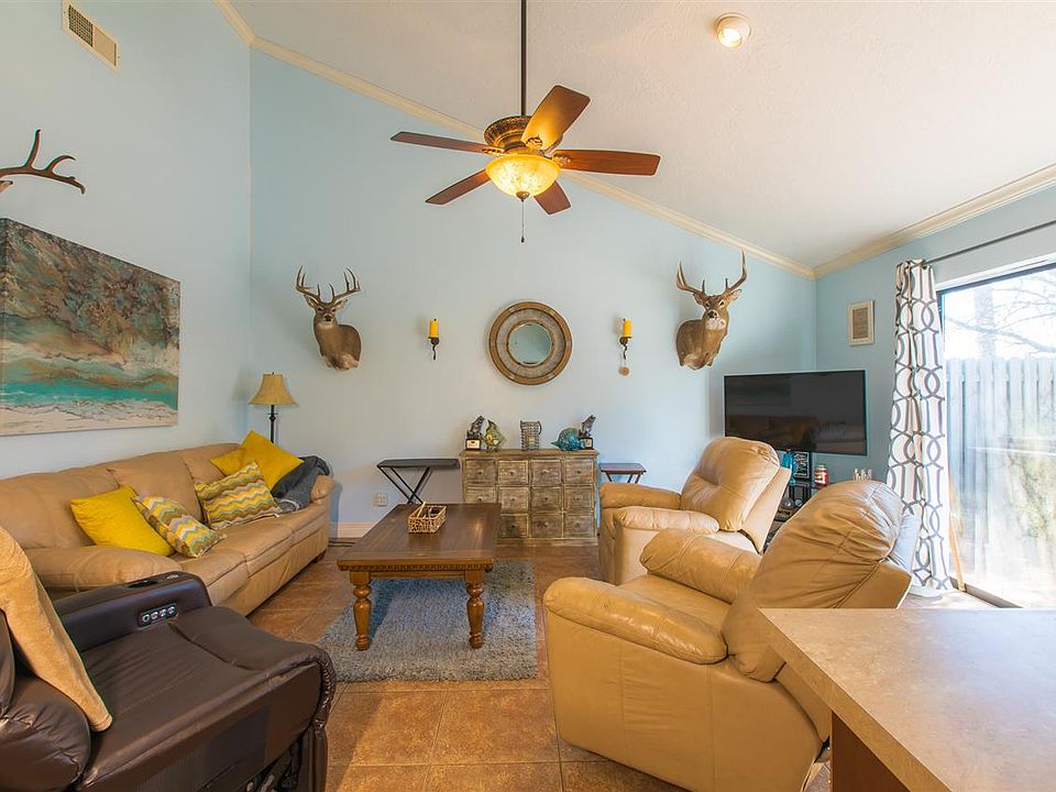 1st image of 415 Club Villa