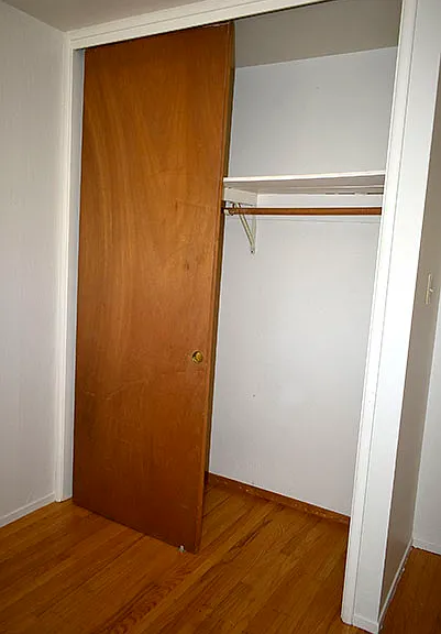 411 Clark Dr — Photo 22