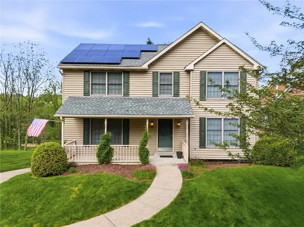 114 Sika Dr, Pittsburgh, PA 15239