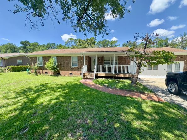 909 Kings Grant Rd