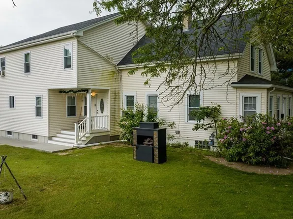 5 Harding Rd, Fairhaven, MA 02719