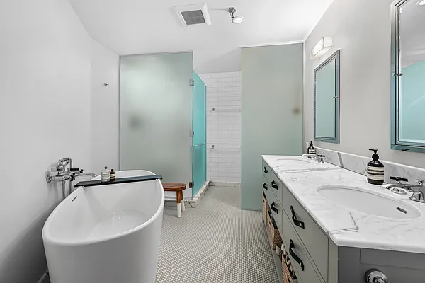 Sold by Compass | media 8