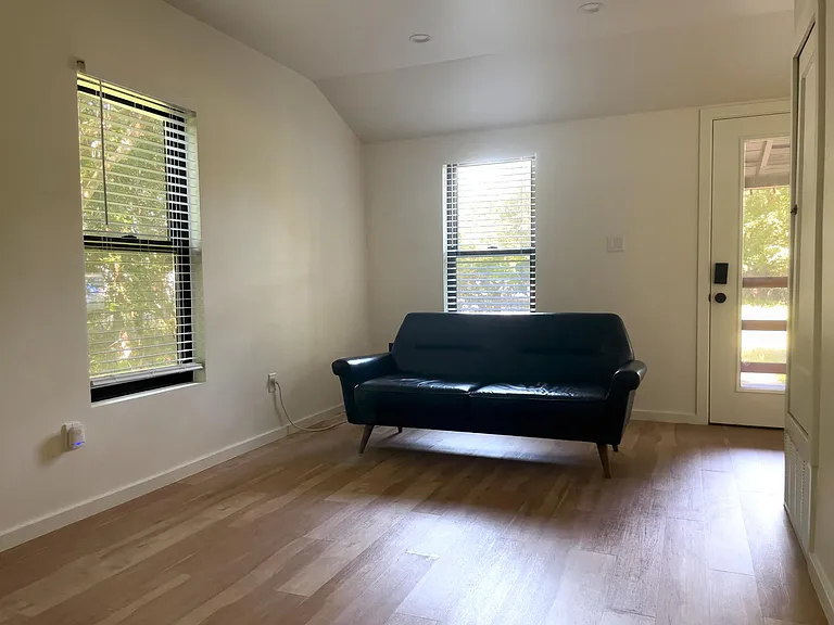 5922 Ponca St — Photo 8