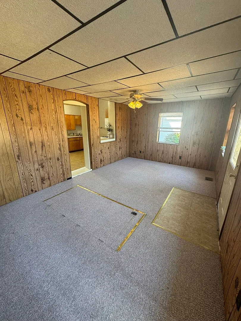 Available now 2 bed/1 bath — Photo 3