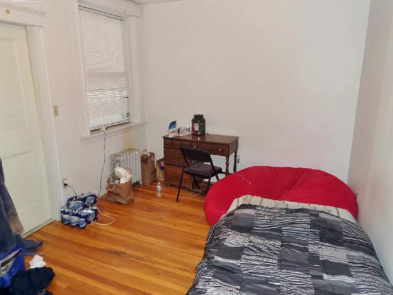 27 Egremont Rd #2 — Photo 5