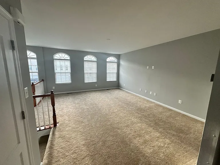 21099 Brunswick Ln — Photo 6