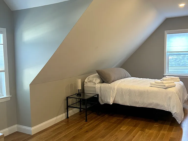 299 Narragansett Ave — Photo 4