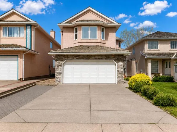 50 S Hampstead Ter NW, Calgary, AB T3A 5Y5