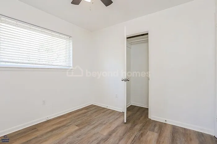 318 Hillwood Dr — Photo 13