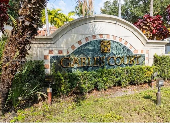 6851 SW 44th St APT 308, Miami, FL 33155