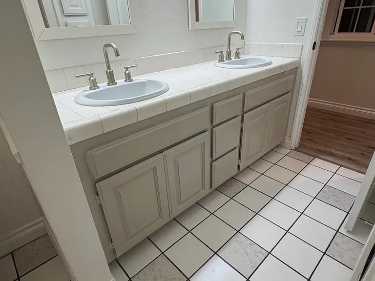 2620 Elden Ave #B5 — Photo 9