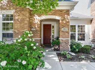 2852 Normandy Cir, Naperville, IL 60564