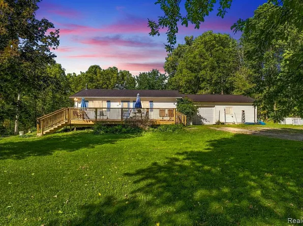 87 Burley Dr, Columbiaville, MI 48421