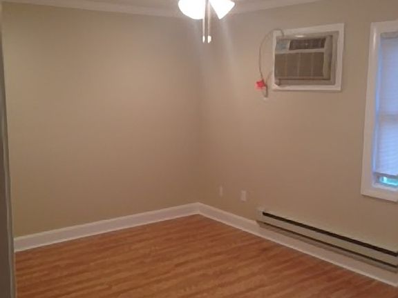 4th image of 320 Maryland Ave