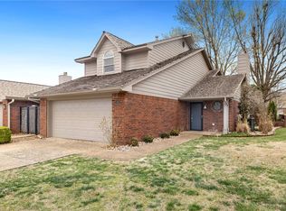 29 W La Quinta Ct, Rogers, AR 72758