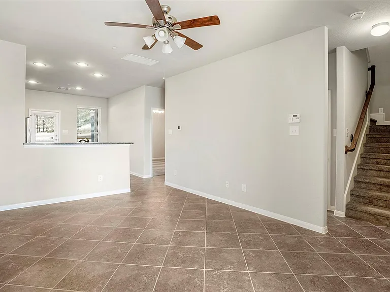 15524 Marina Dr — Photo 3