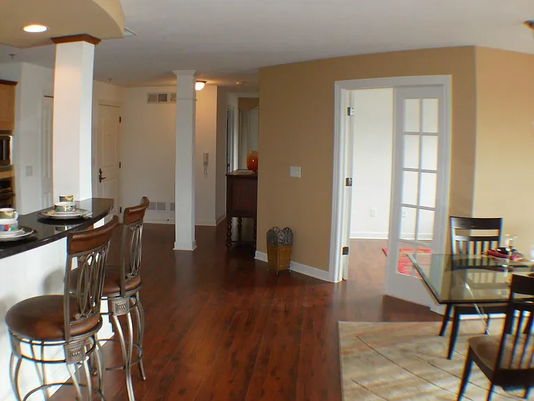 920 Marquette Ave #306 — Photo 6