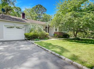 138 E 23rd St, Huntington Station, NY 11746