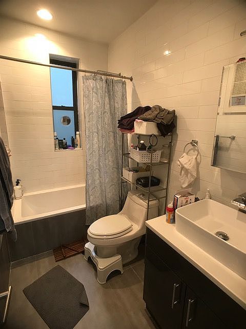 2nd image of 1609 Ocean Ave #Cc
