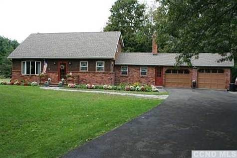 1st image of 33 Hunter Dr S