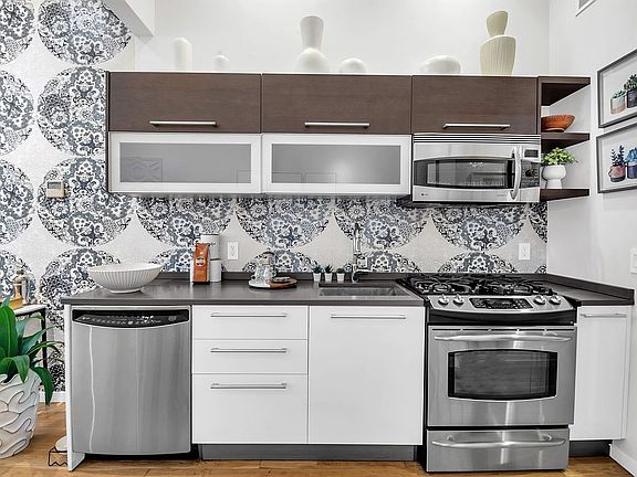 5th image of 232 E 118th St APT 1A