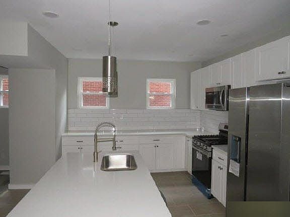 4th image of 7155 Penn Ave