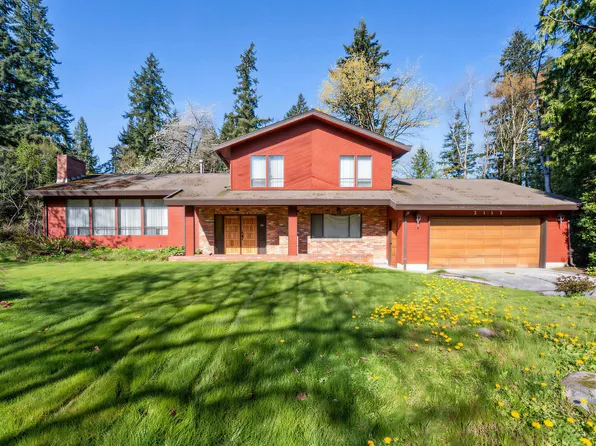 2117 180th St, Surrey, BC V3Z 9V7