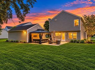 1126 Lake Forest Dr, Hebron, OH 43025